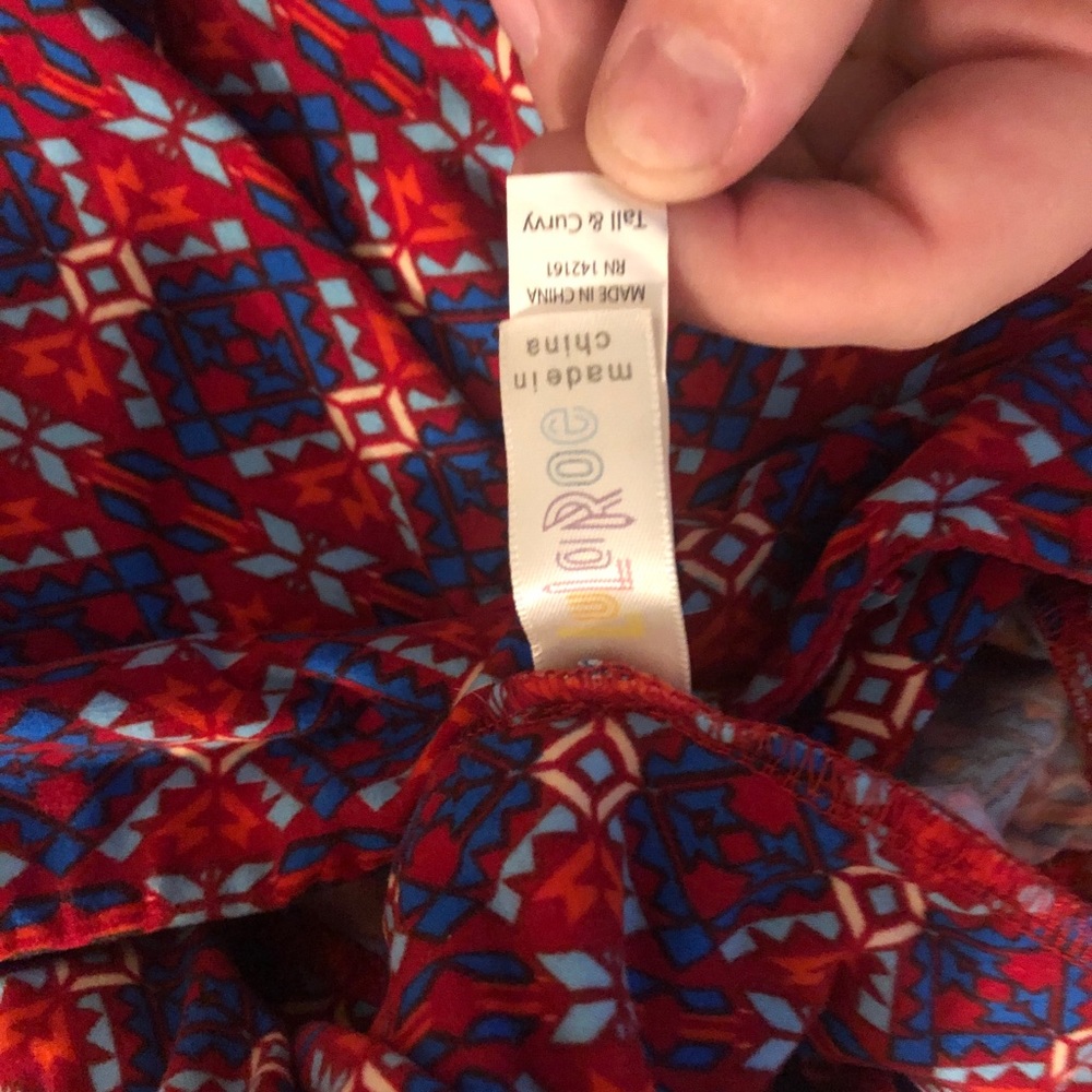 Patterned Leggings - Picture 2 of 2